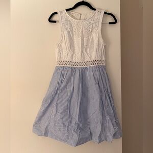 Lilly Pulitzer Alivia Eyelet Seersucker Dress. Size 2.